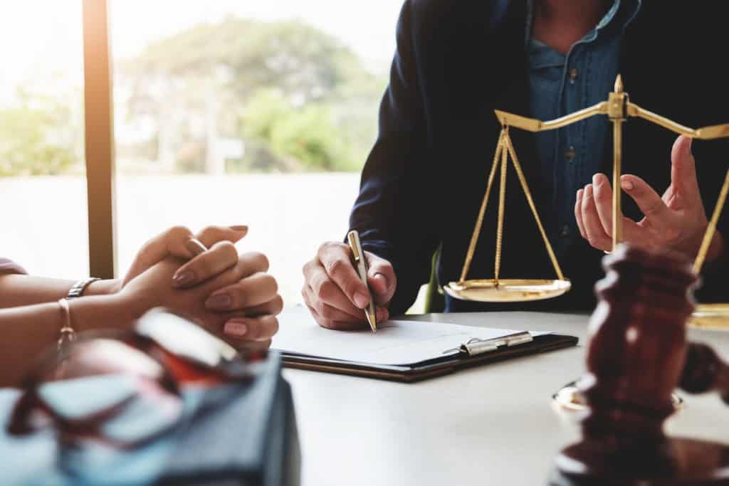 Court Applications vs. Mediation: A Less Stressful Path with EH Mediation Aylesbury